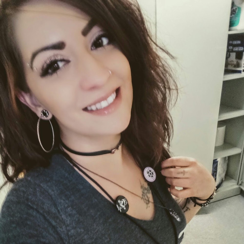 Meet your Posher, Kendra